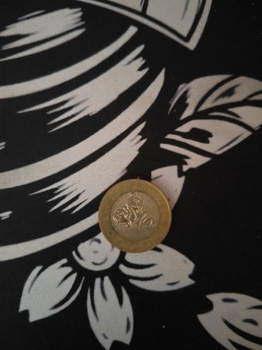 Подам 100тенге 2022года