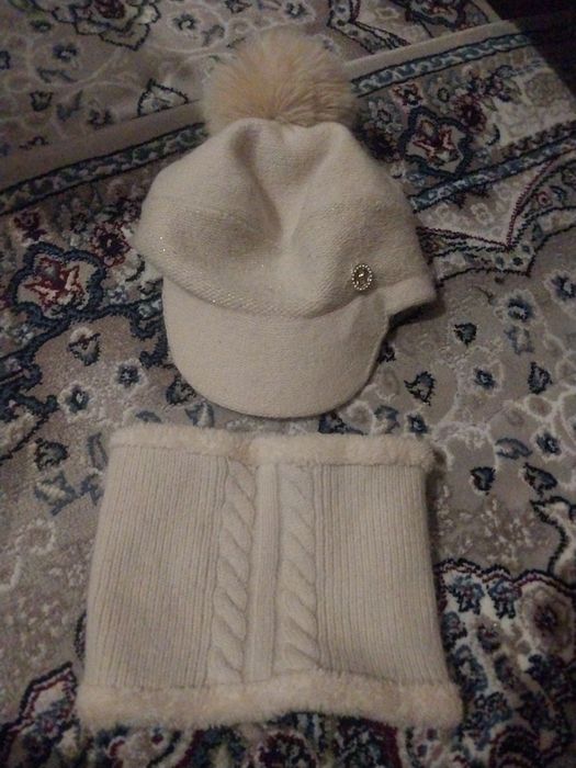 шапка головной убор с шарфом модная