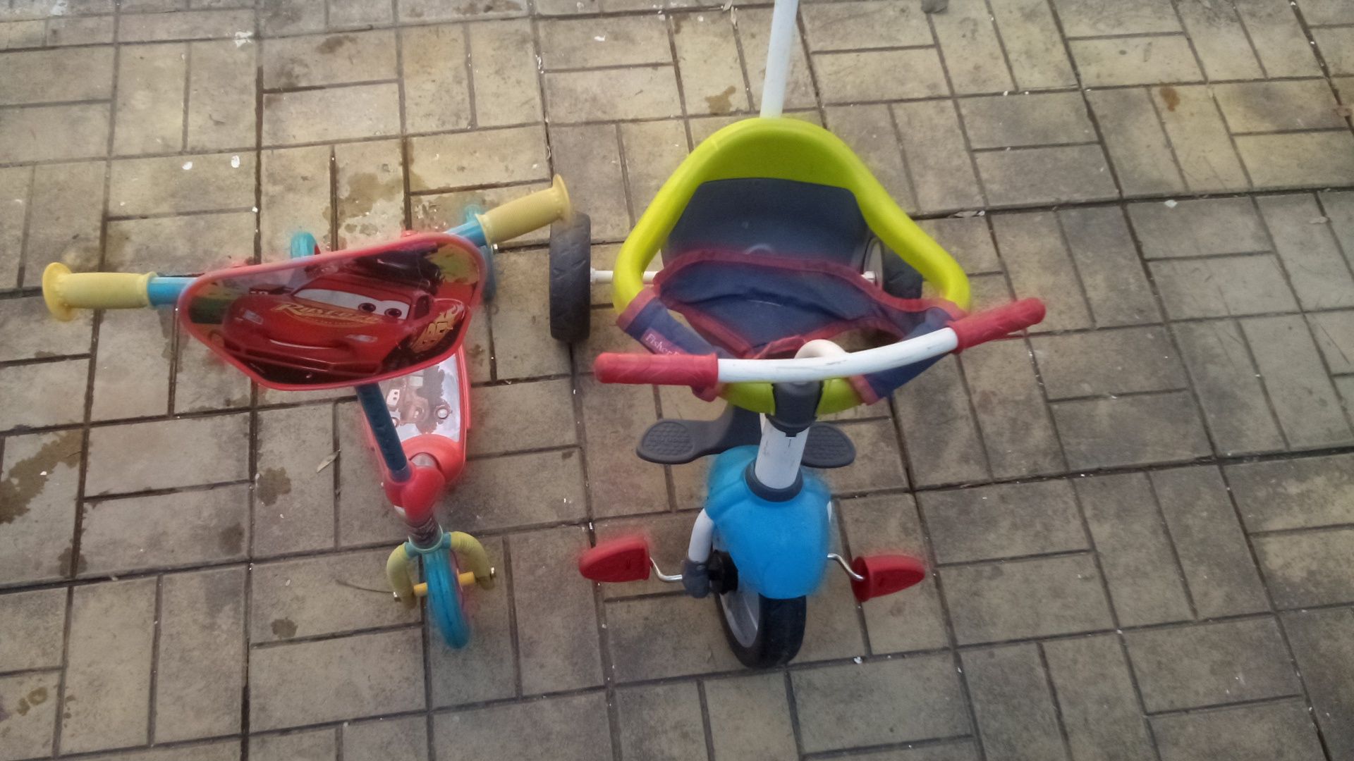 Trotineta și tricicleta pentru copil
