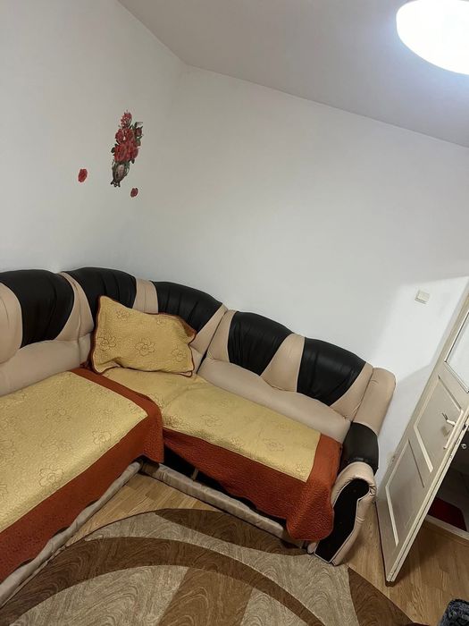 Închiriez Ap 3 camere