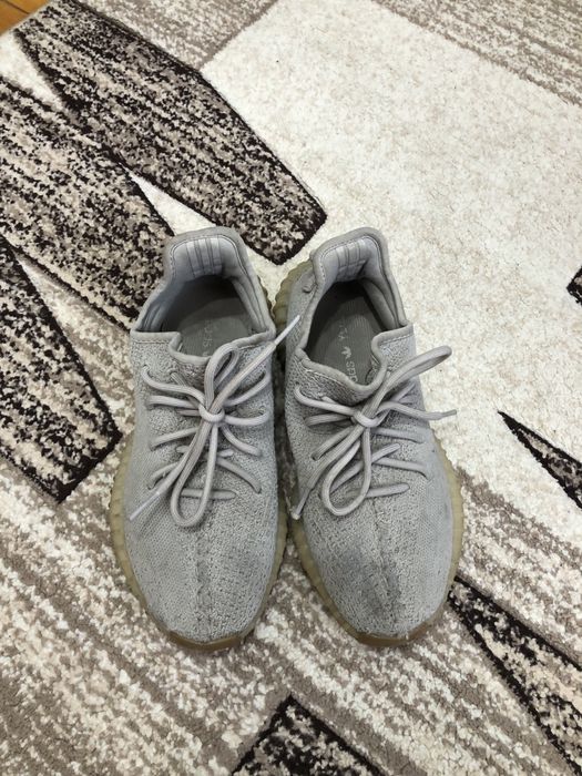 Adidas Yeezy marimea 41