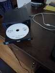 Cd și DVD extern se conectează usb.