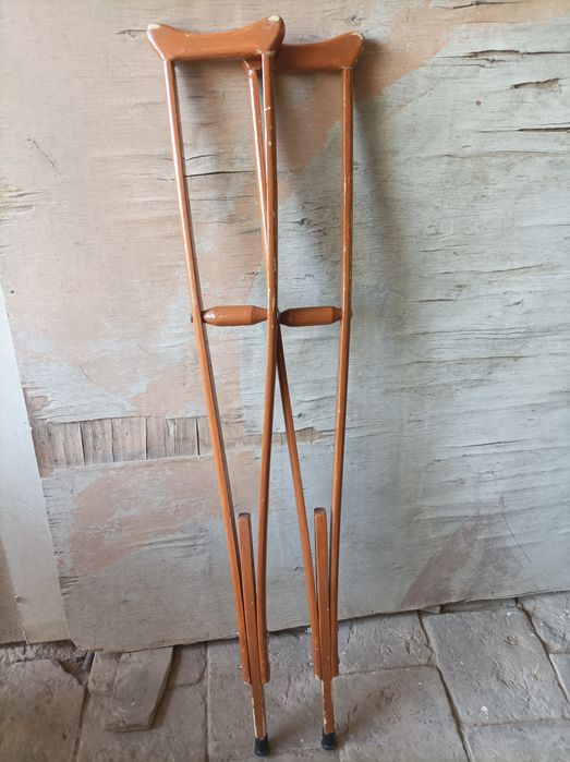 Костыли в Аренду 20 тысяч в неделю Култик таёк Ижарага Hassa bor