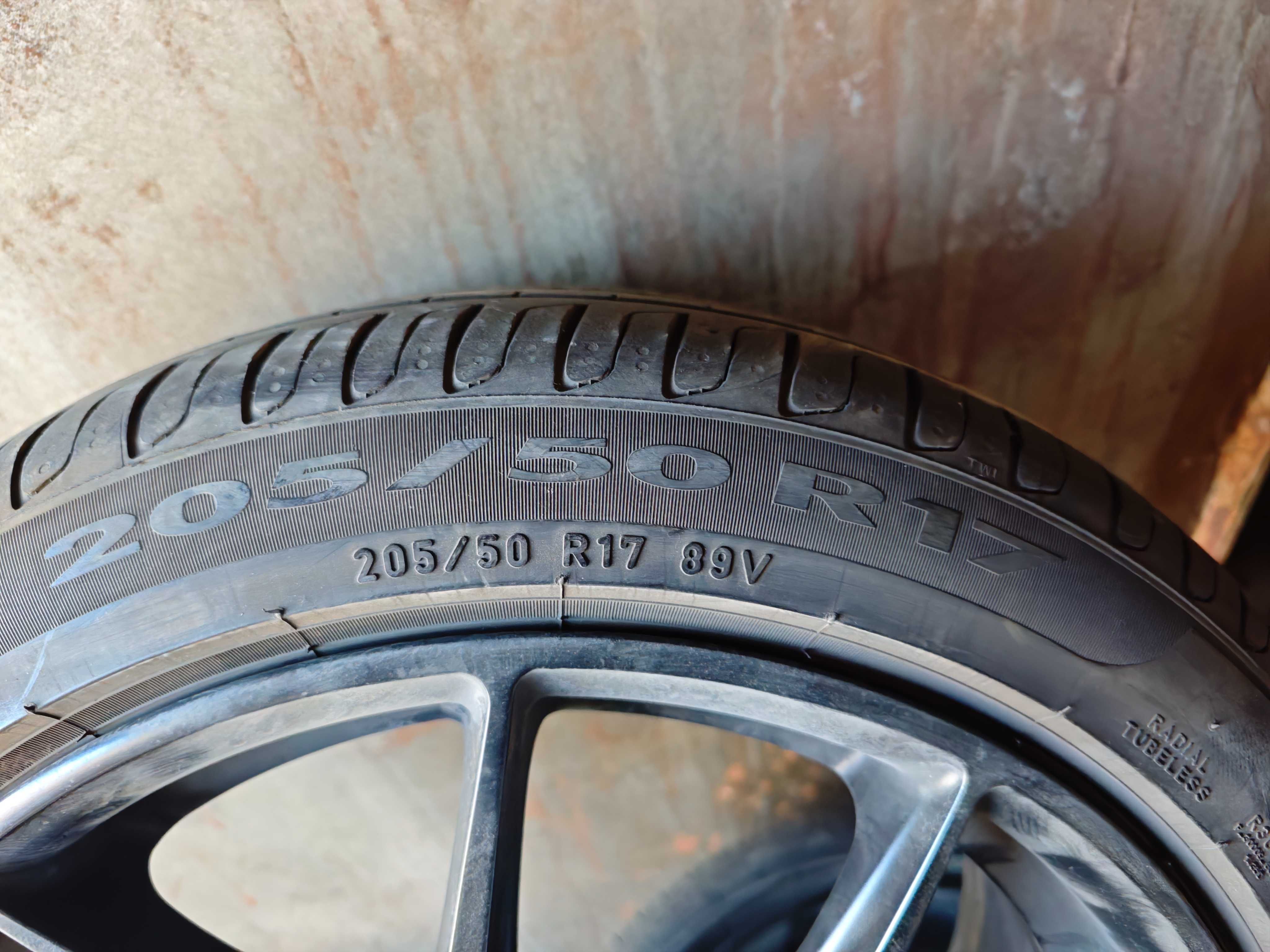 Продам колёса R17 205/50