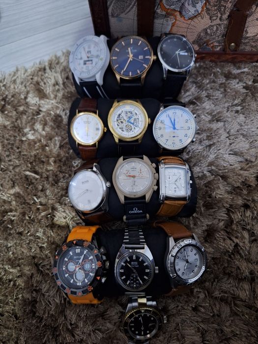 Vand sau schimb lot de ceasuri