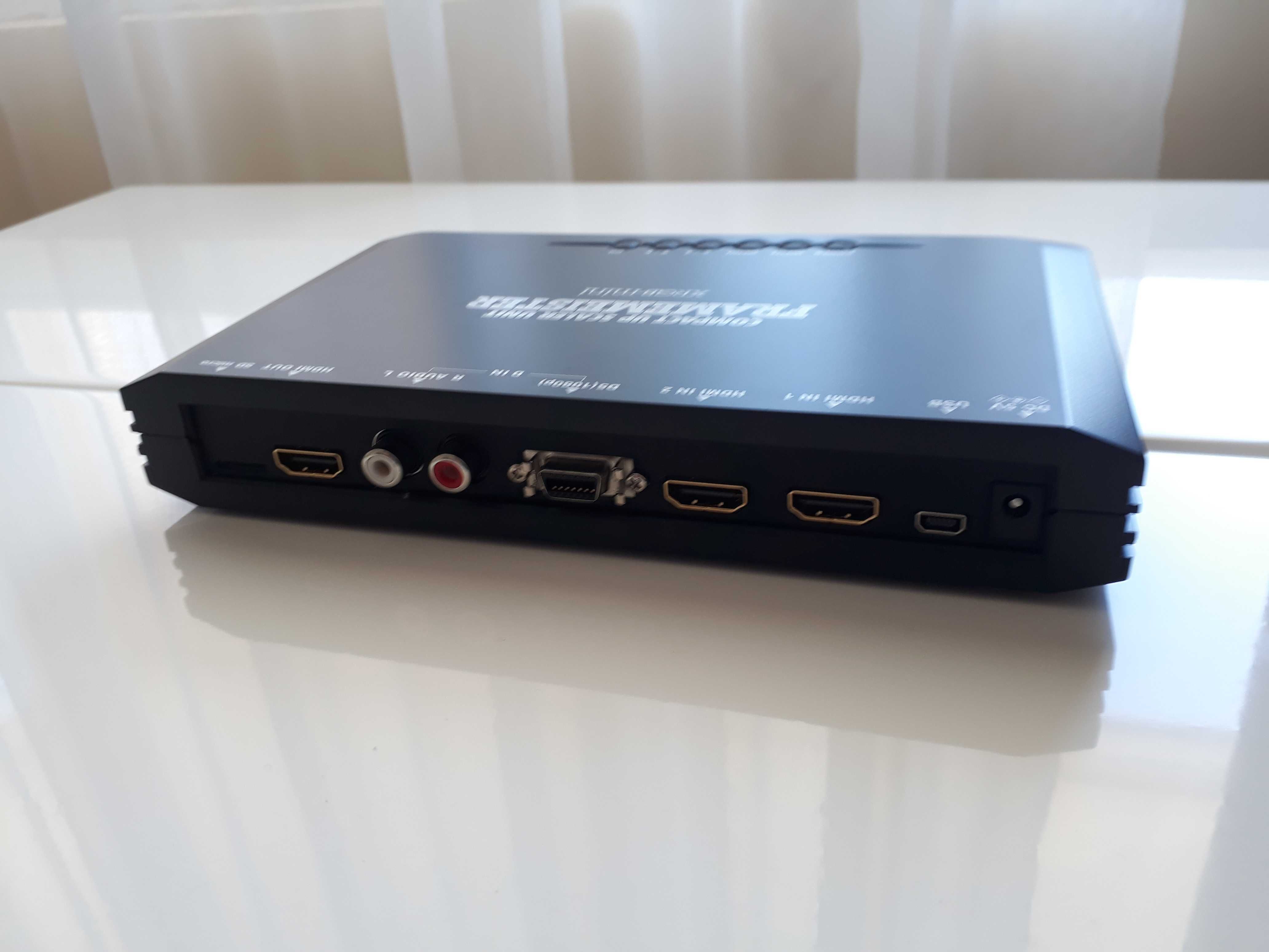 XRGB-mini Framemeister - compact upscaler unit