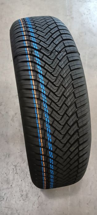 235/45 R18 allSeason contact continental