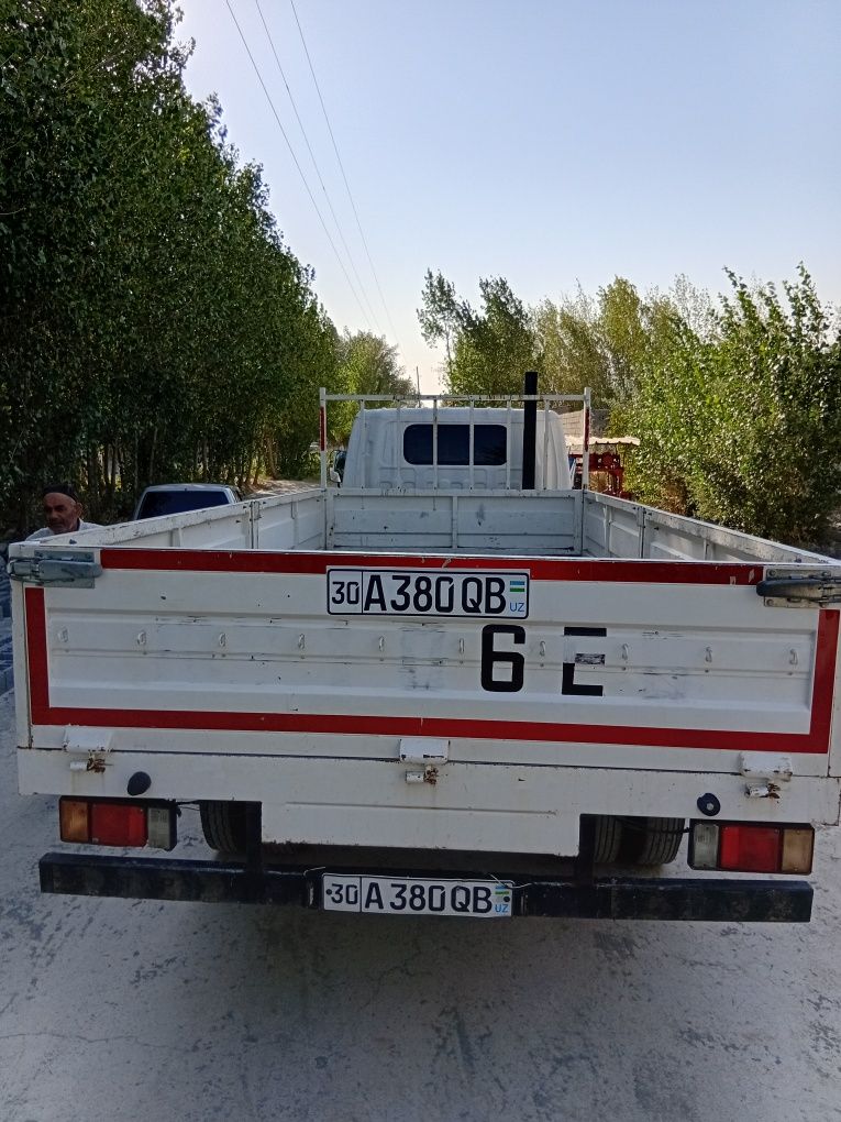 Isuzu sotiladi srochni