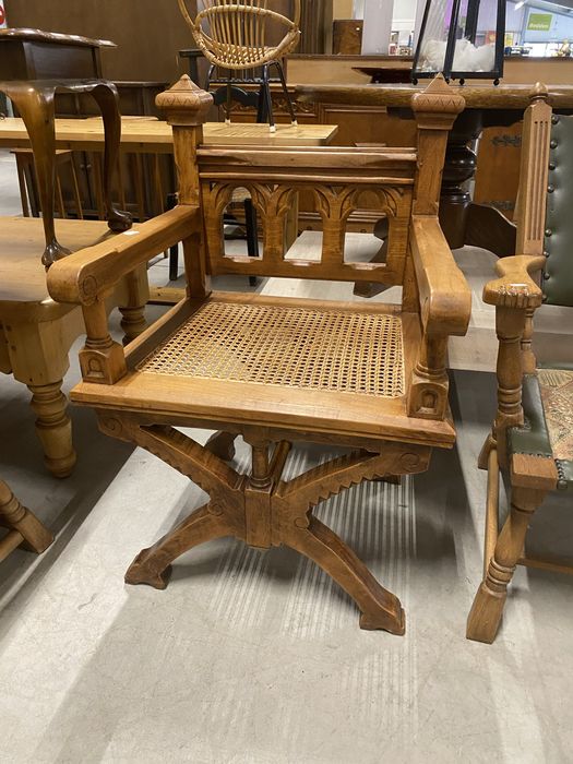 Scaune lemn masiv esența nobila, piese superbe stil medieval Olanda