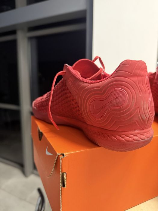 Футболни обувки Nike Gato