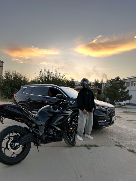 Kawasaki H2R reb