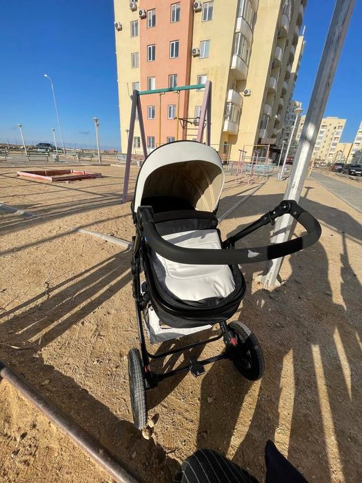 Продаеться коляска