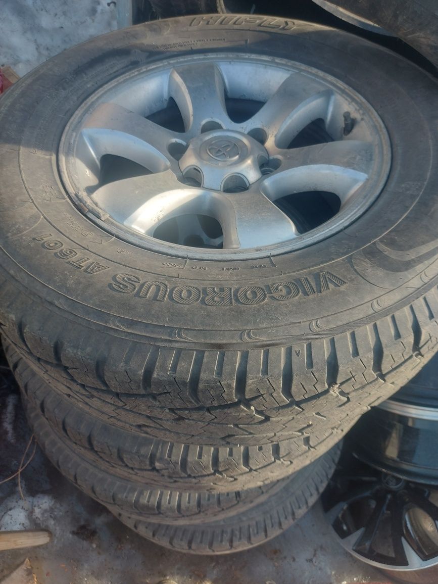 Продам диски с резиной R 17