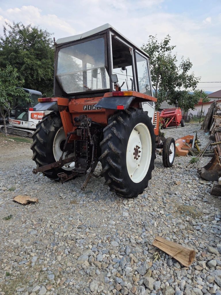 Tractor fiat 780 580