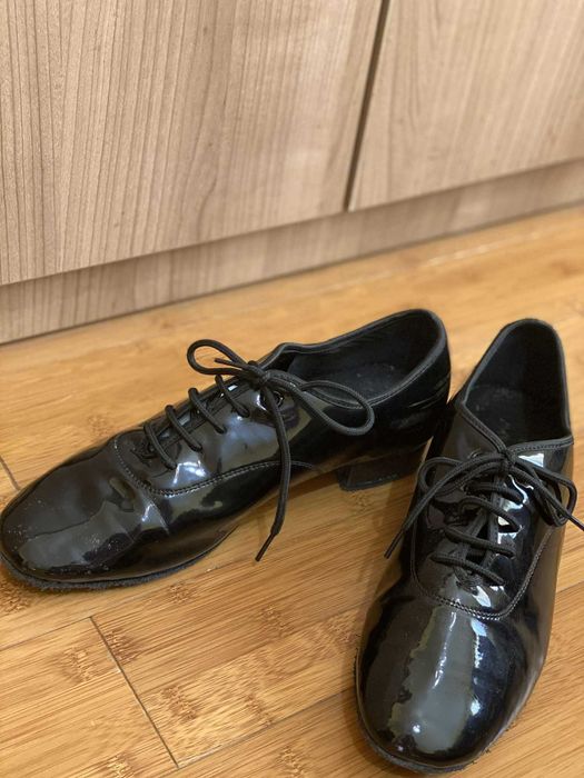 Обувки за стандартни танци 41 номер