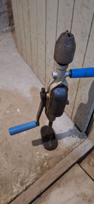 Ръчна дрелка в добро състояние