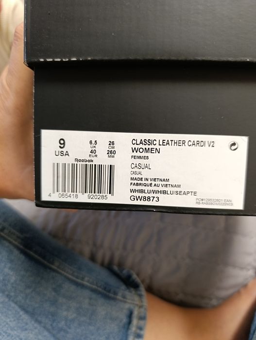 Маратонки reebok cardi b v2