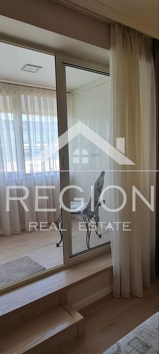 Дава се под наем Двустаен апартамент в Варна, Център - 65 кв.м за 663 € - Снимка #9