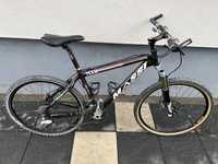 Bicicleta Mountain Bike full Carbon / Massi