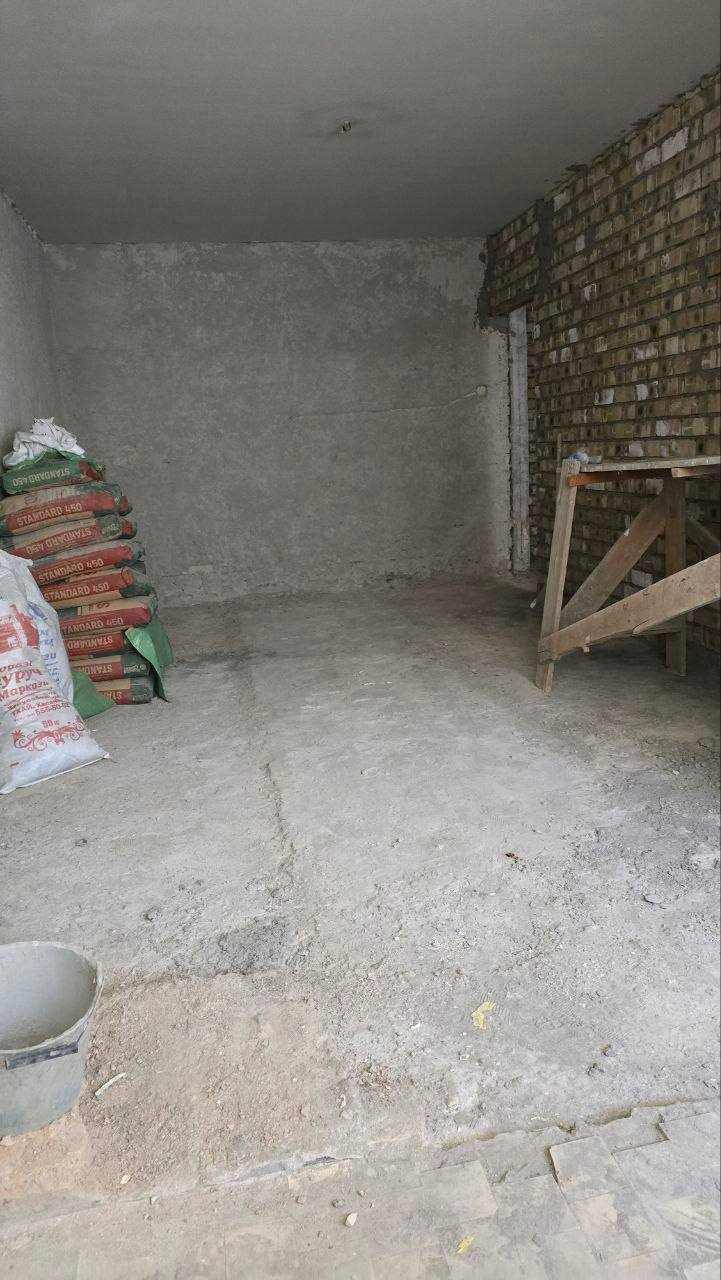 продается 3/1/4 
на: Ц-14