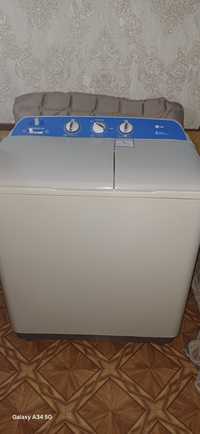 Продам машинку стиральную полу автомат