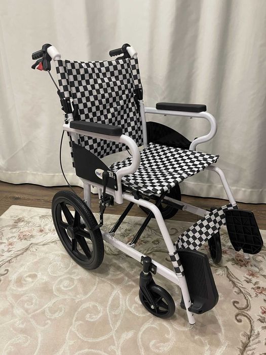 Инвалидна транспортна количка с алуминиева рамка