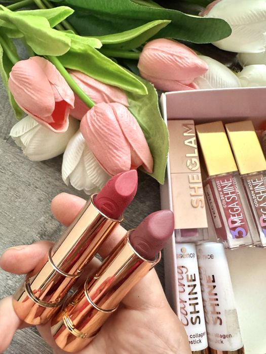 Лот 25 червила Fenty , NYX , Sheglam