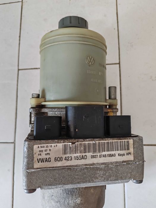Pompa servodirectie Skoda Fabia 1, VW Polo, Audi A2, tip KOYO, OEM