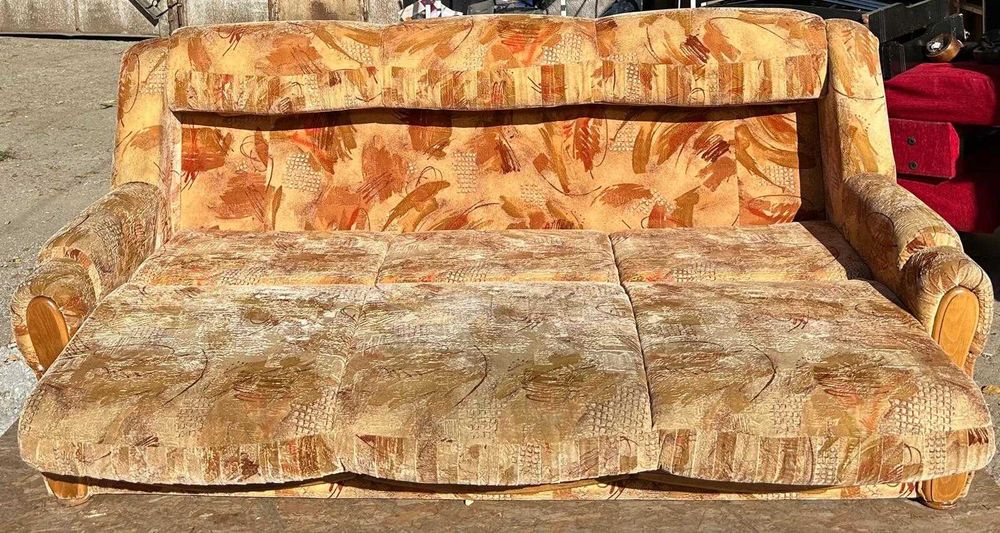 Canapea Extensibila; Pat cu Saltea 190x115 cm