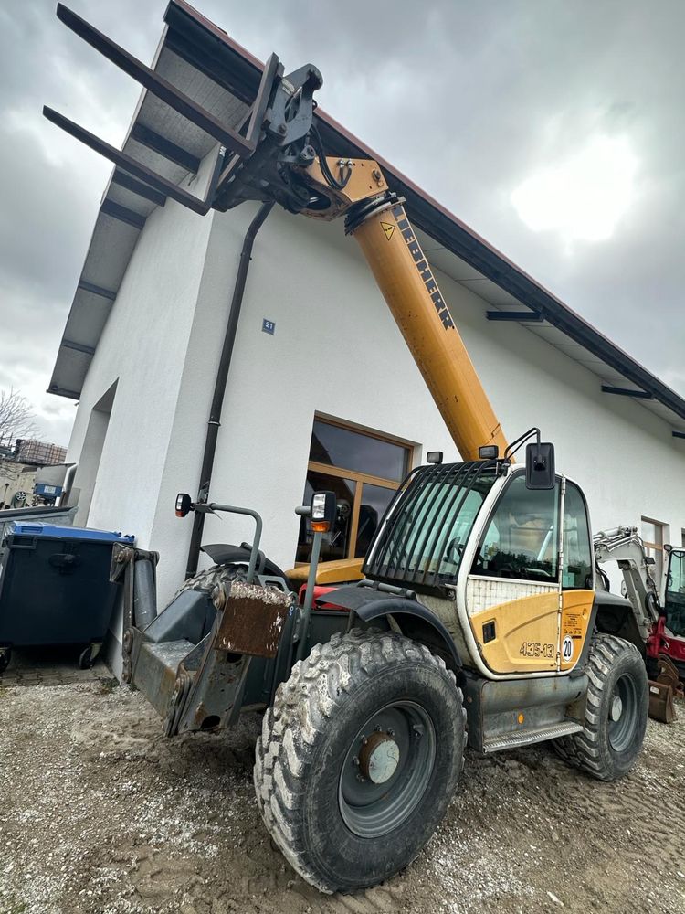 Încărcător frontal Liebherr telescopic IL.435.13 m