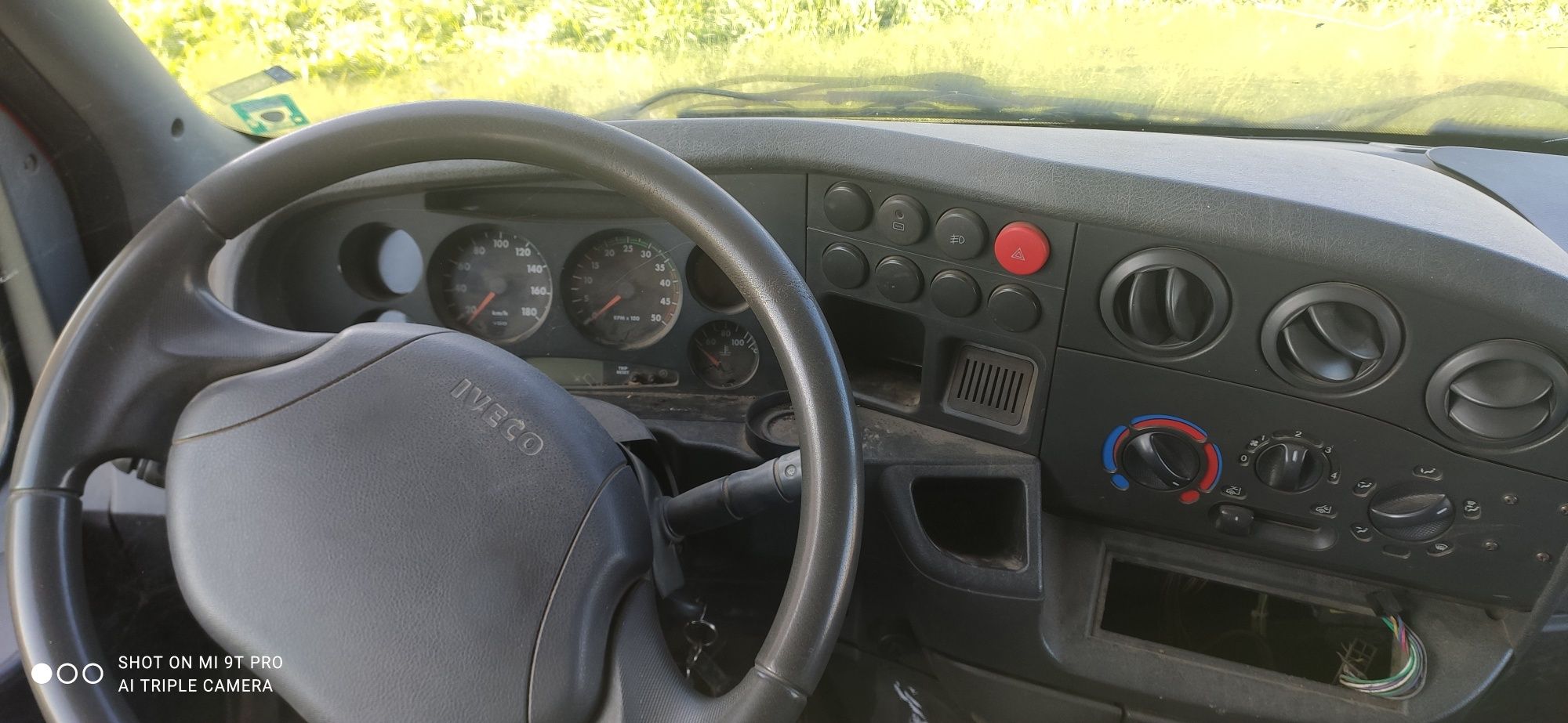 Vând sau dezmembrez microbuz IVECO Daily II, 2,8 TDI, an ii2002