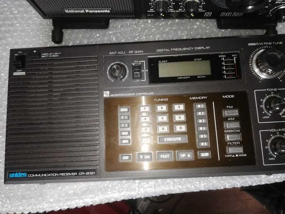 Vand radio UNIDEN CR2021,PANASONIC DR 28