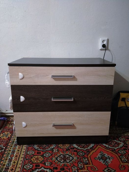 Срочно продам комод