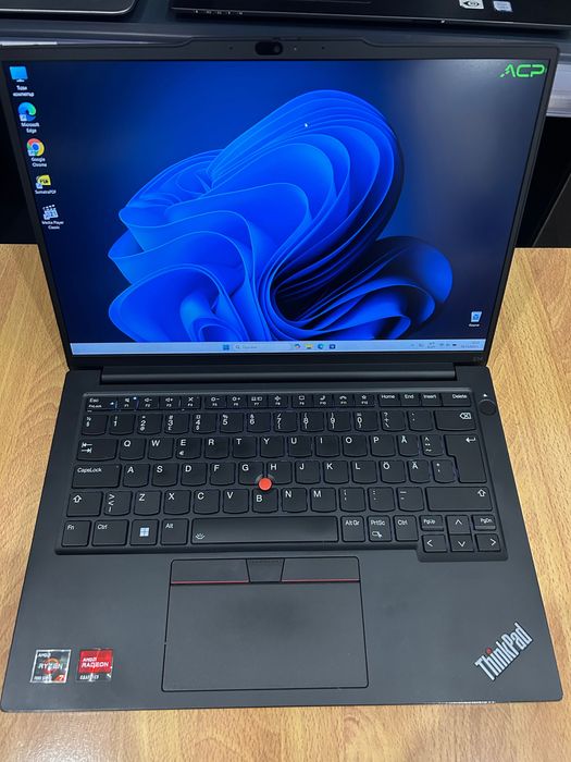 Лаптоп Lenovo E14 Ryzen7/40GB RAM/512GB с 3 месеца гаранция!