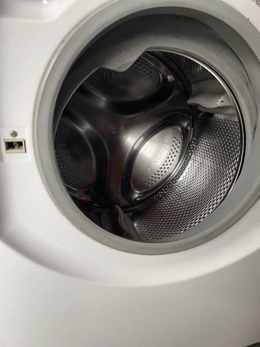 Vand masina de spalat Aqualtis