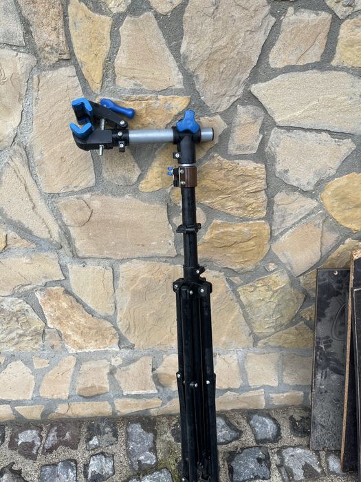 Vand suport pentru bicicleta