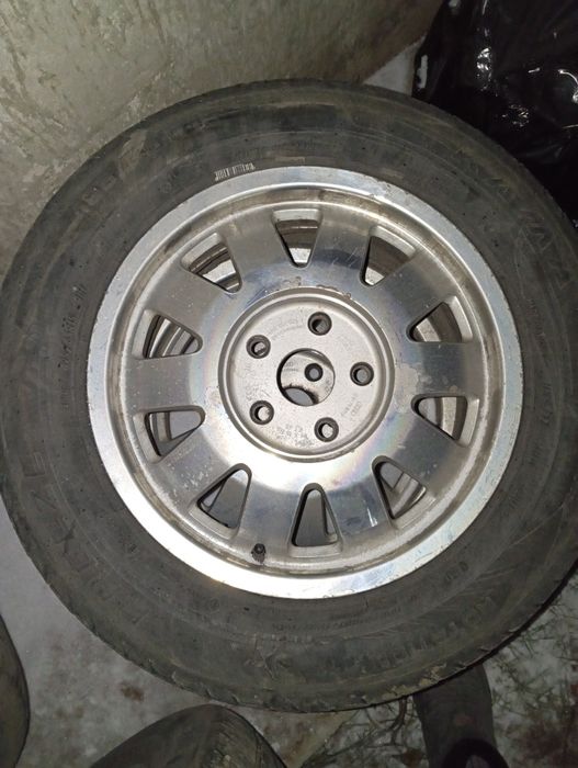 Продам шины от Ауди А4