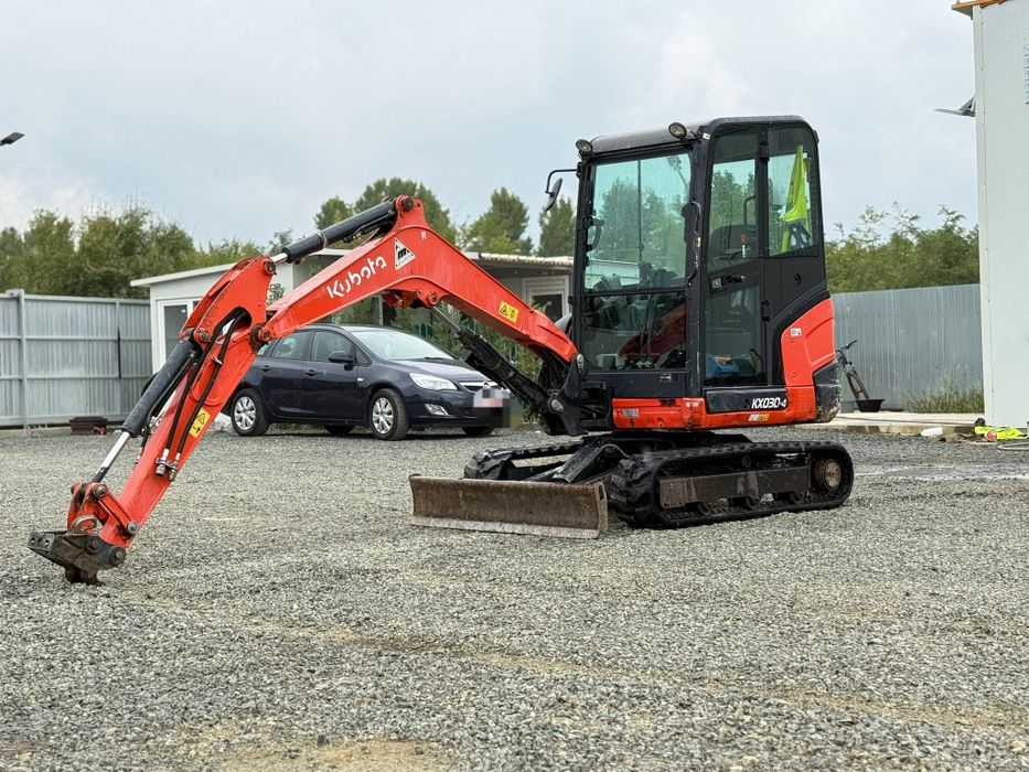 Miniexcavator KUBOTA KX030-4  mini excavator