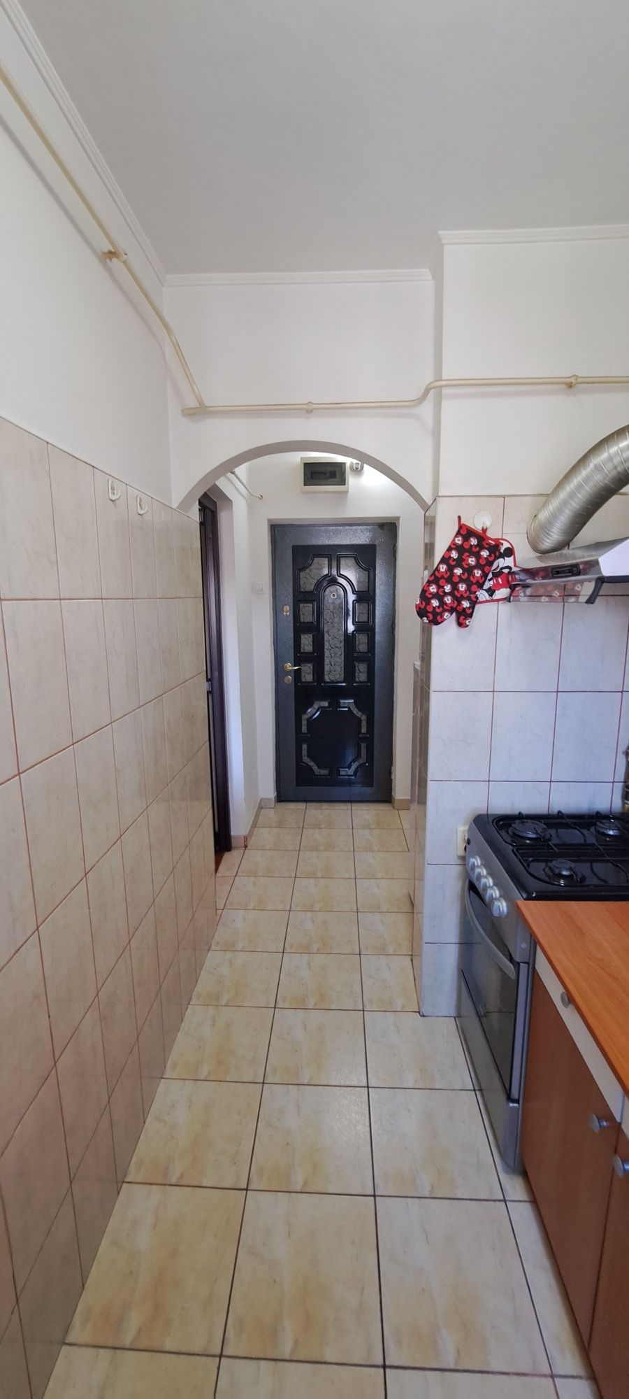 Închiriez apartament două camere