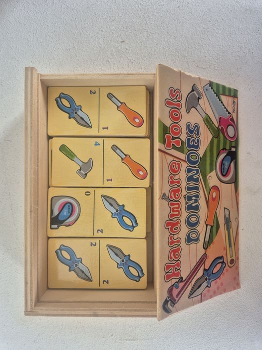 Vand 4 jocuri DOMINO, 28 piese