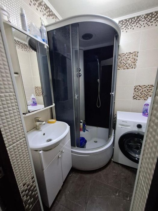 Сдам 2 комнату квартиру 120+ком