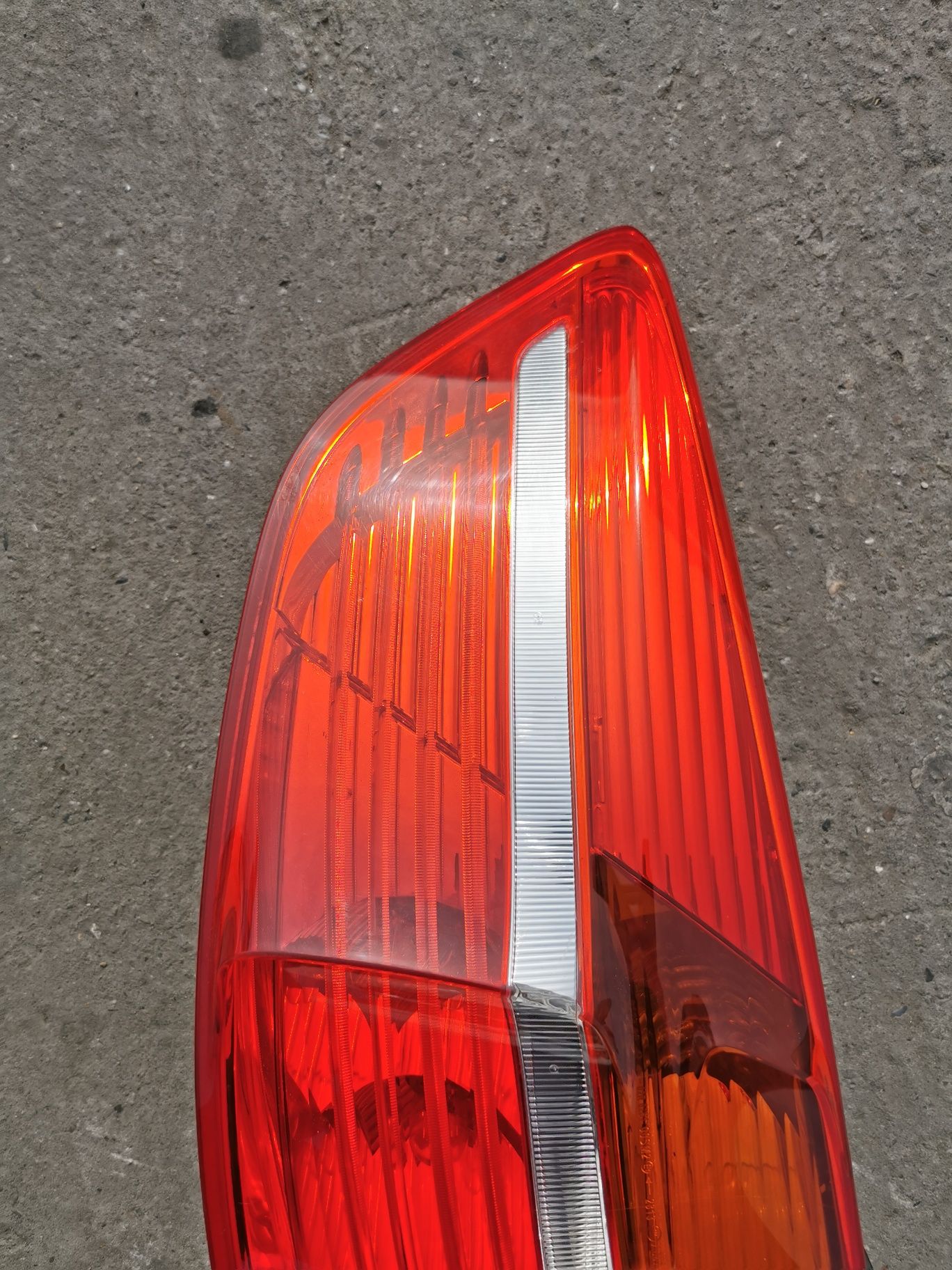 Tripla lampa stop led bmw x6 e71 2011 original