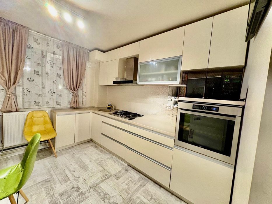 Apartament 2 camere Rovine