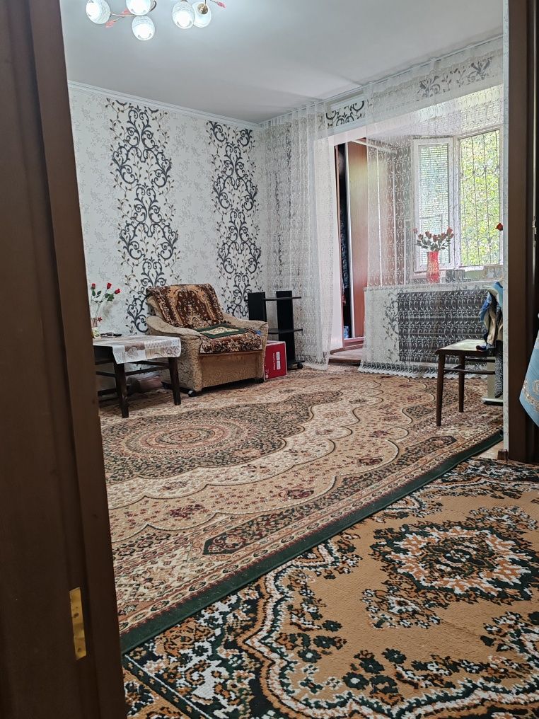 Продается Авиасозлар-4  1/2/4 армянские дома