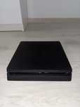 PS4 Slim 1TB – ca nou + FIFA 20 + cutie originală (fără controller)