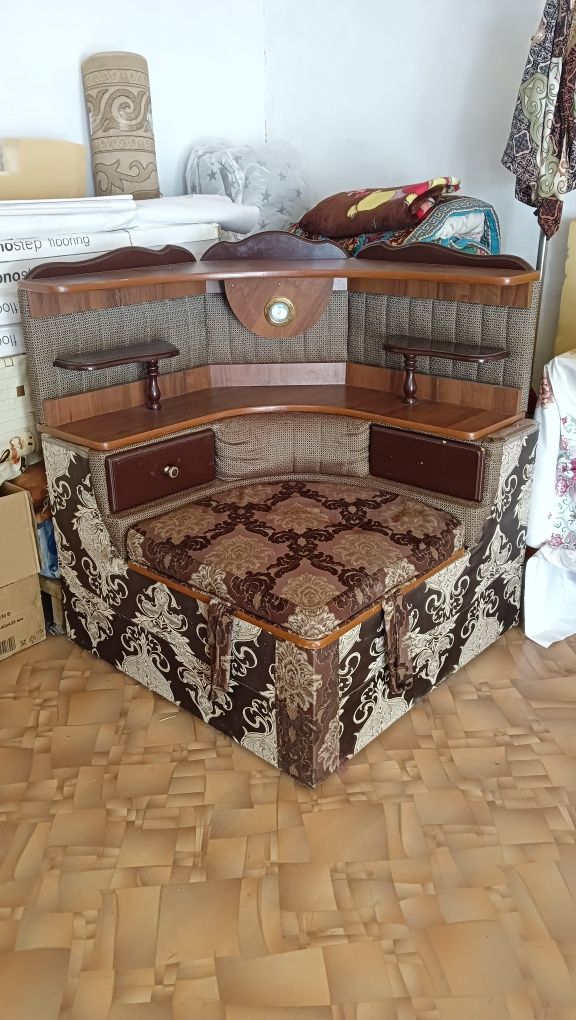 Продается мягкая мебель угловой