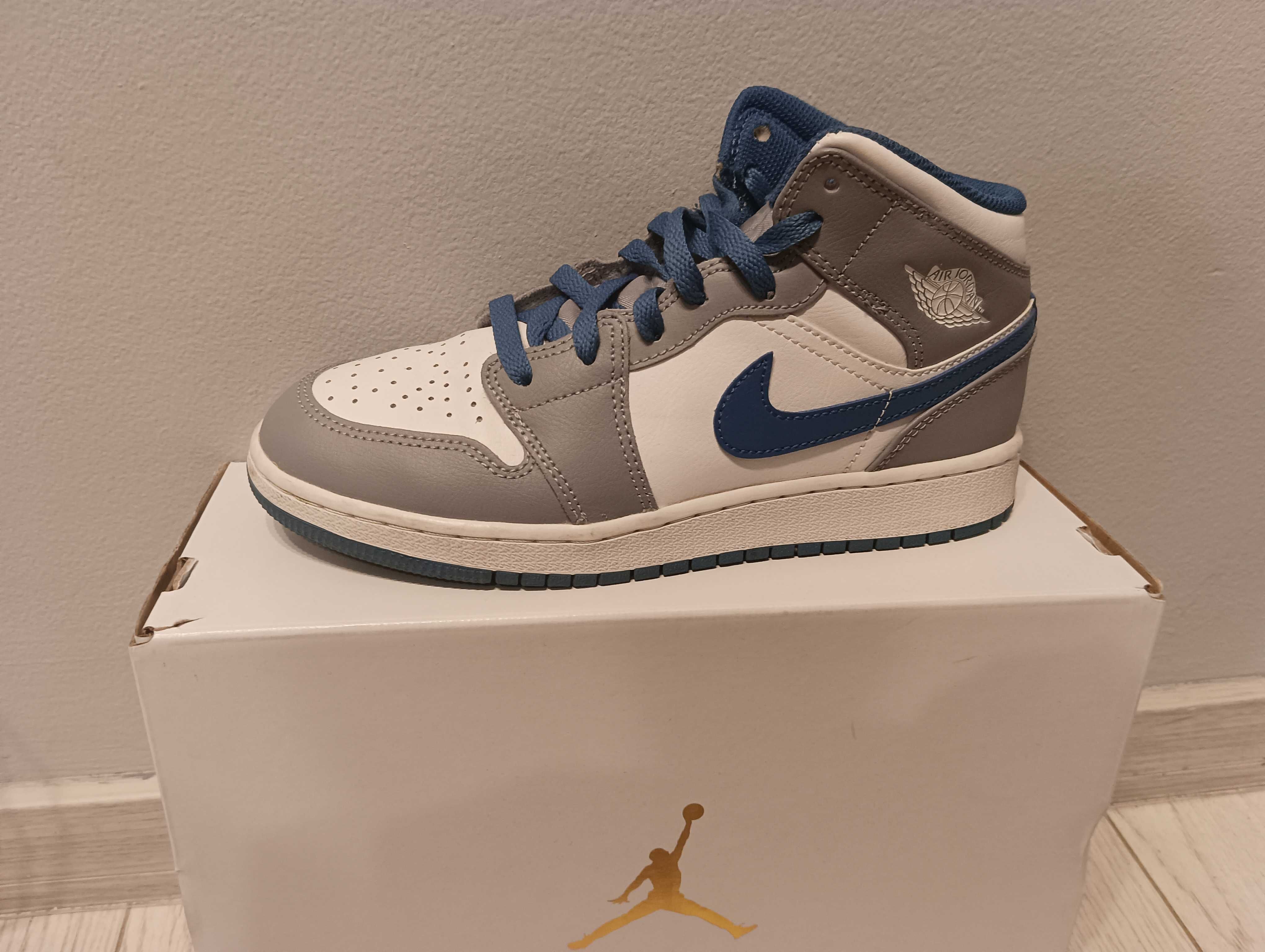 Nike Jordan men 38