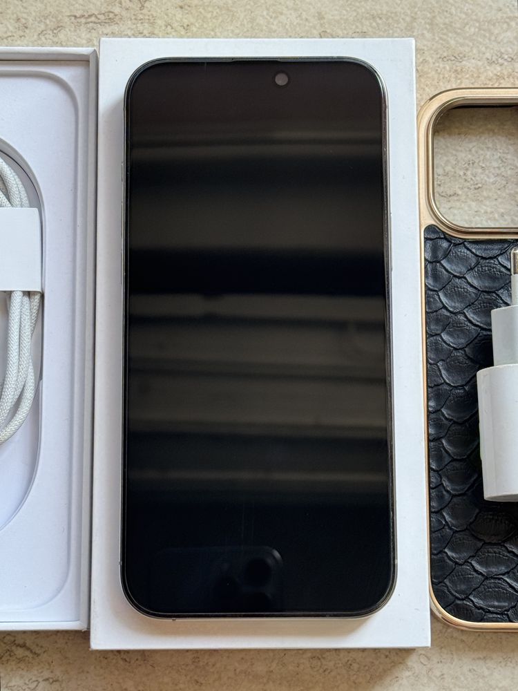 КАТО НОВ! Apple iPhone 16 Pro Max 256GB Natural Titanium/100% Батерия