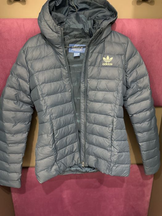 Дамско яке Adidas