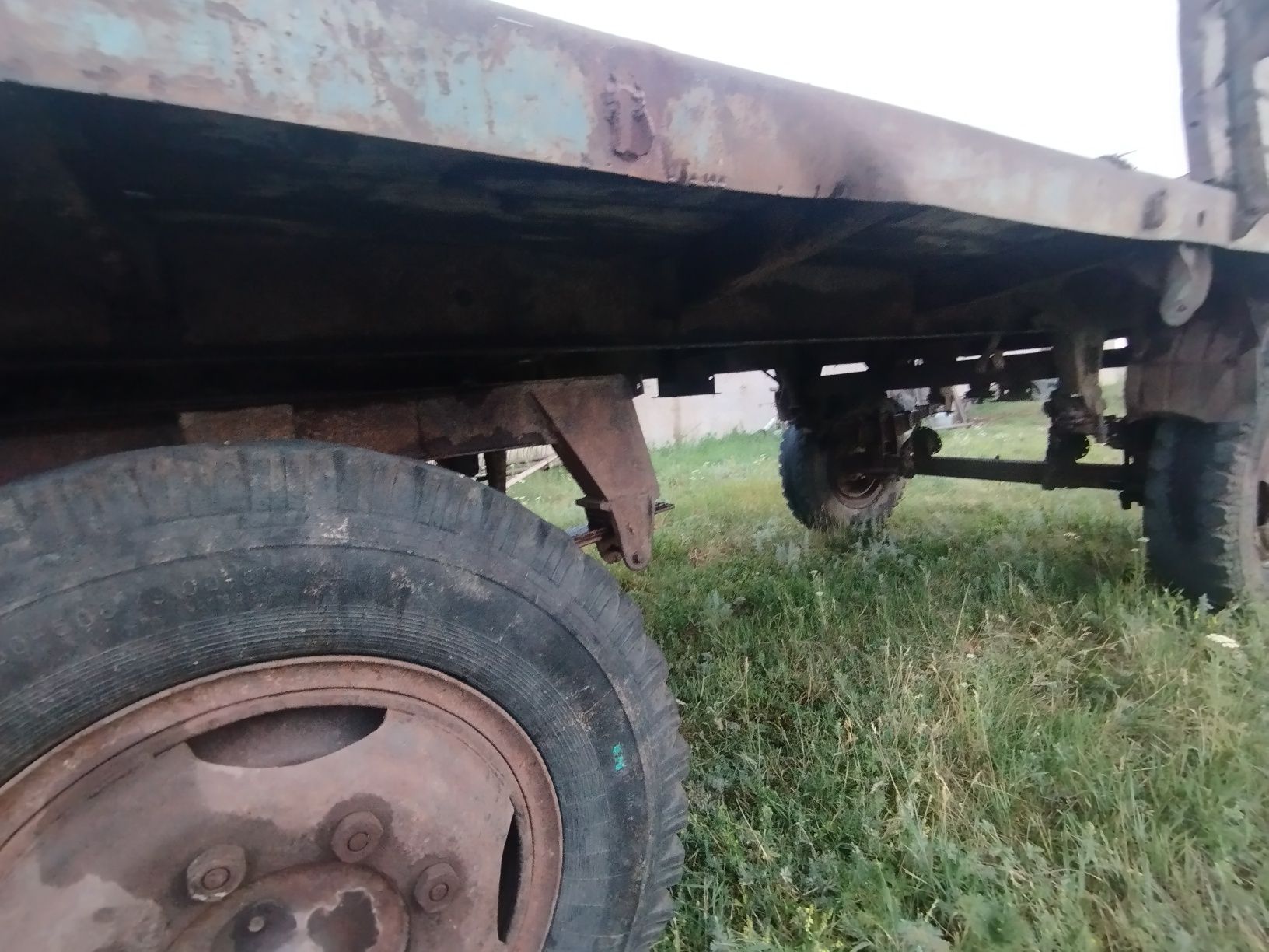 Продам прицеп на ЗИЛ